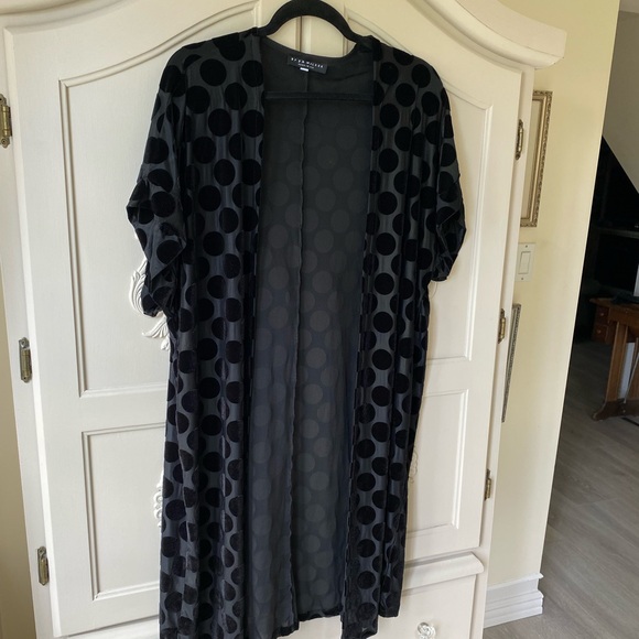 Best - Picture 2 of 3